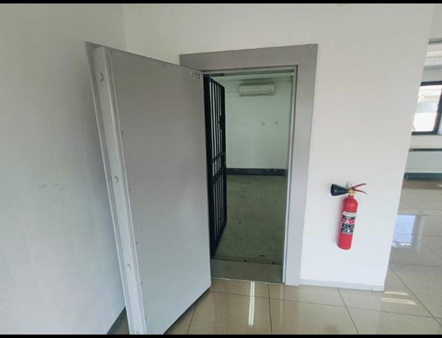 BUSINESS PROPERTY TO RENT IN RANDJESPARK